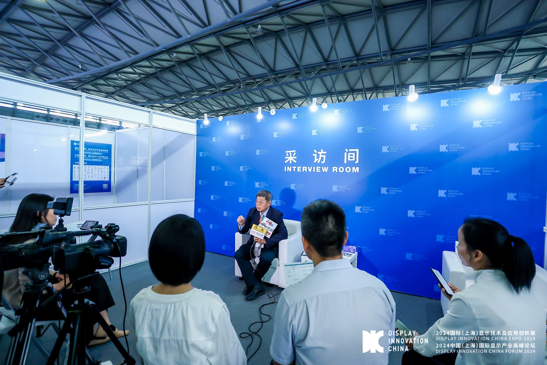 LCY_1118-opq3076848676.jpg LCY_1118-opq3076848676.jpg